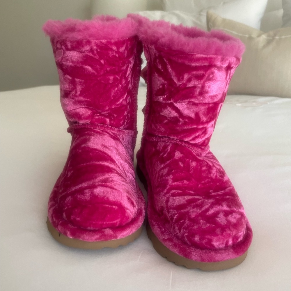 Brand New UGG Toddler Bailey Bow II Velvet Boots